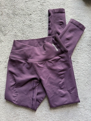 DFYNE Vision leggings purple, like new, size XS