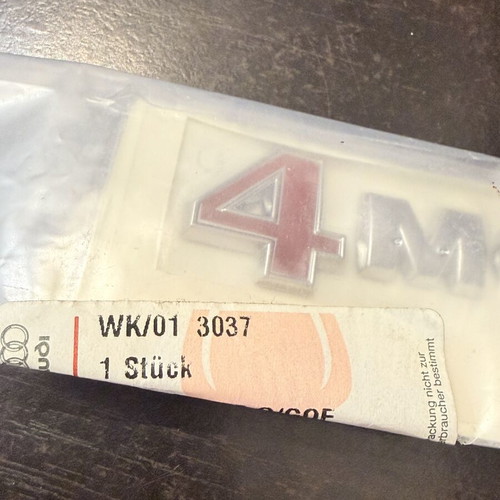 4 Motion VW emblem new