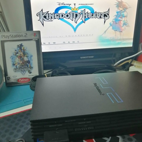 Kingdom Hearts II Platinum PS2 game like new, English