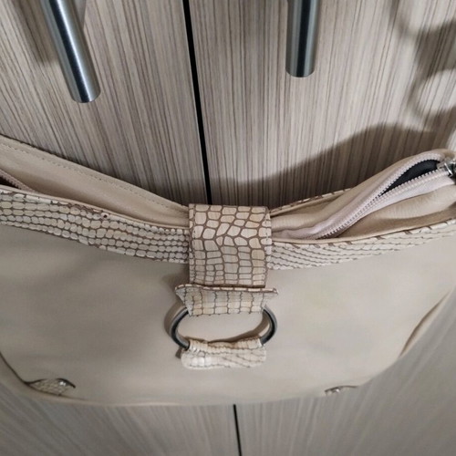 Bag like new, beige color