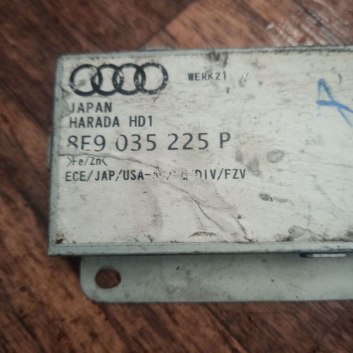 Antenna amplifier for Audi A4 8E9 035 225 P used
