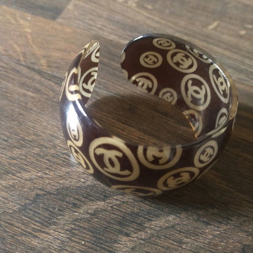 Brown bracelet used