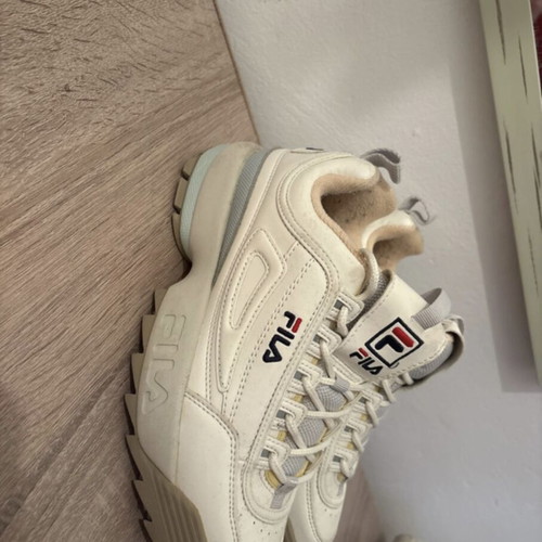 Fila white athletic shoes like new, size 37
