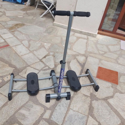 Leg Magic TCC75 thigh exercise machine