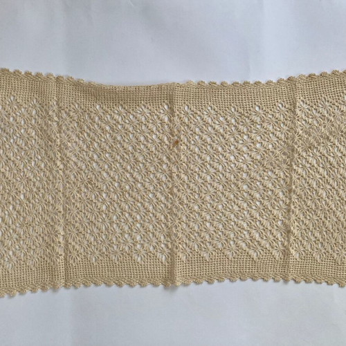 Vintage handmade crochet lace table linens set of 3, like new