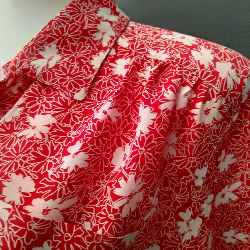 Handmade robe size L like new with pockets