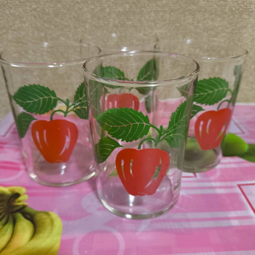 Set of 4 glass cups new, height 10 cm