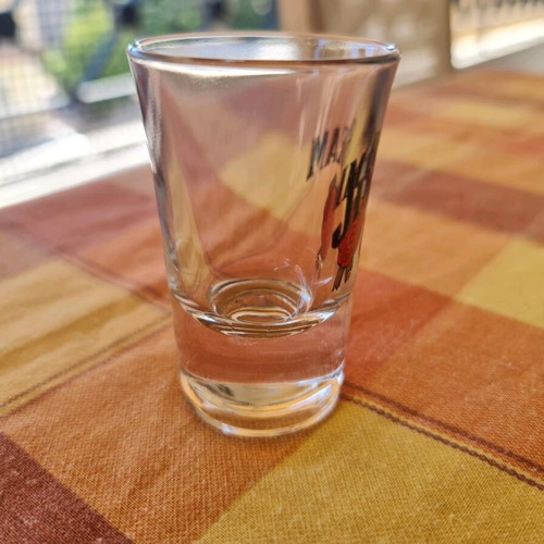 Jim Beam collectible shot glass like new 90-2000