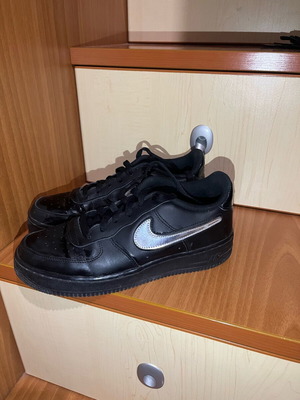 Nike Air Force women's black athletic shoes like new