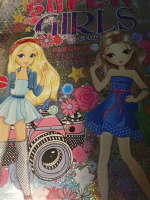 Super Girl 2018 collectible album in good condition