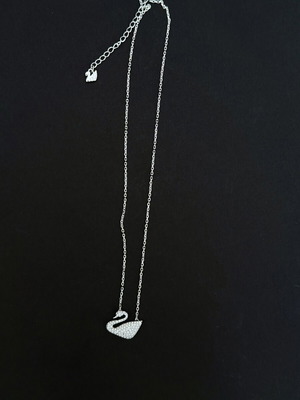Swarovski Swan Necklace silver, like new with box