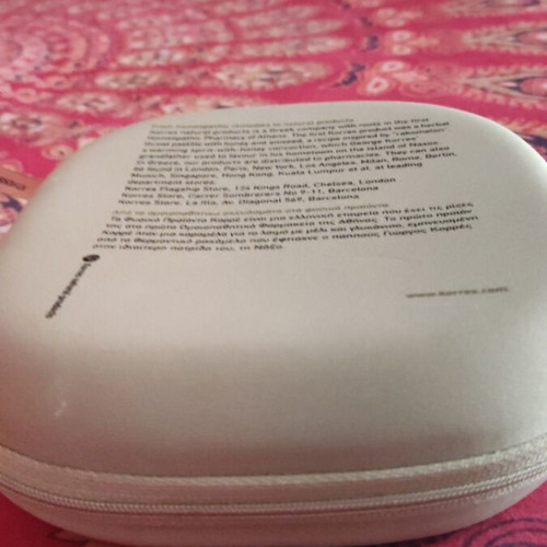 Korres makeup and jewelry hard case like new