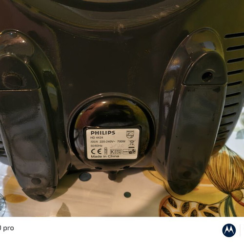 Philips sandwich toaster used 700W