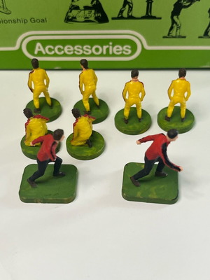 Subbuteo players warming up used, vintage 80s