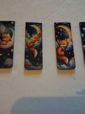 Fox Magnetic Bookmarks like new, set of 4 pieces
