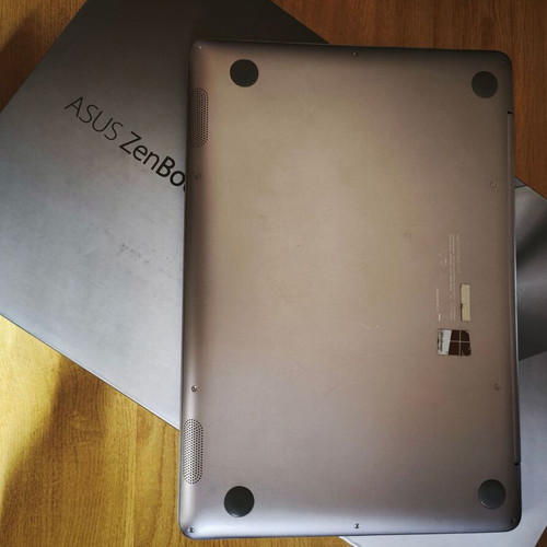 Asus ZenBook UX310 13.3" μεταχειρισμένο, i5, 8GB RAM, 512GB SSD, NVIDIA 940MX, Windows 11