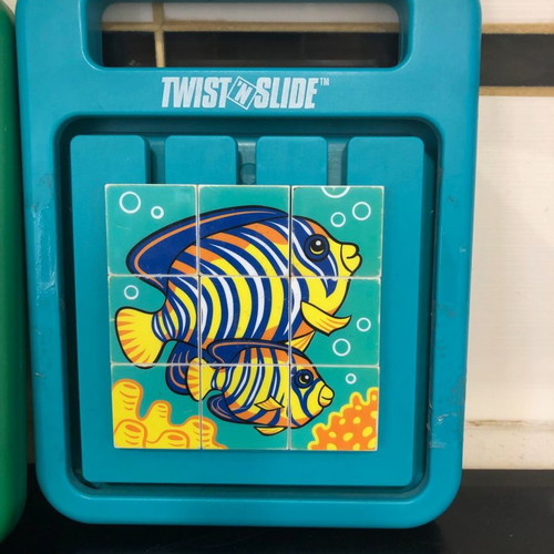 Animal puzzle used with sliding pieces
