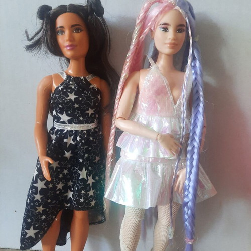 Barbie dolls lot of 2 like new, rare Shannon face and Barbie Extra