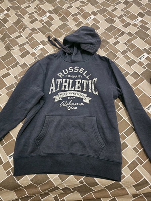 Russell Athletic sweatshirt like new, size M, blue
