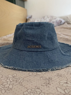 Jacquemus denim bucket hat like new, size 58, blue