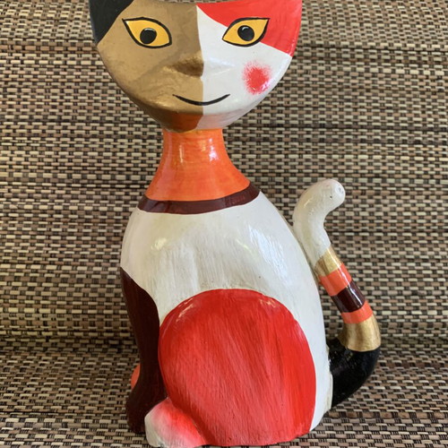 Decorative wooden cat figurine, new, 20 cm tall, hand-painted with gold leaf details