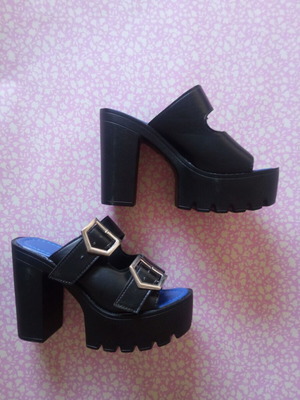 Black platform sandals size 36