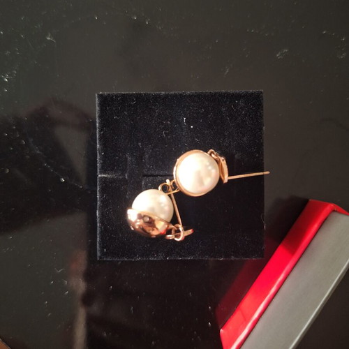 Loisir Rose-Gold Earrings with Pearl Like New