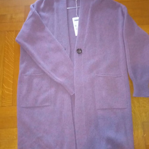 Benetton cardigan new 100% wool, purple
