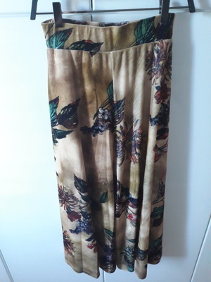 Nidodileda yellow long suede skirt like new