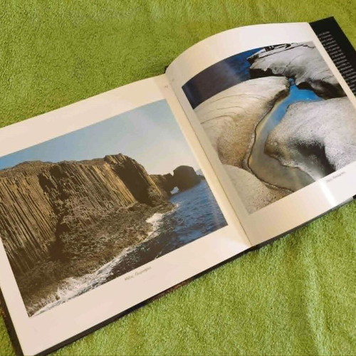 Epoxes Art Book like new, photography and poetry