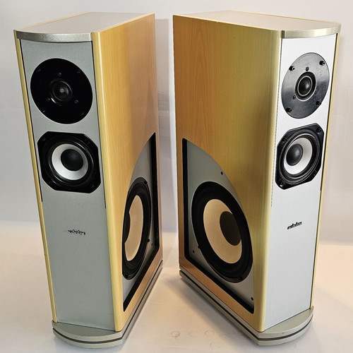 Audioline Cherry 141 GR Bookshelf Speakers like new, 3 way bass reflex
