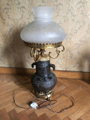 Antique table lamp used, height 52 cm