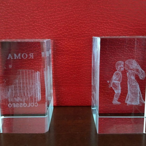 Glass decorative set of 2, like new