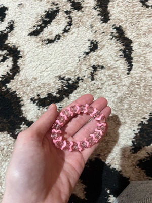 Pink bracelet like new in excellent condition