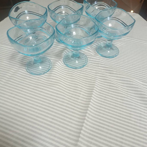 Blue glass ice cream cups like new