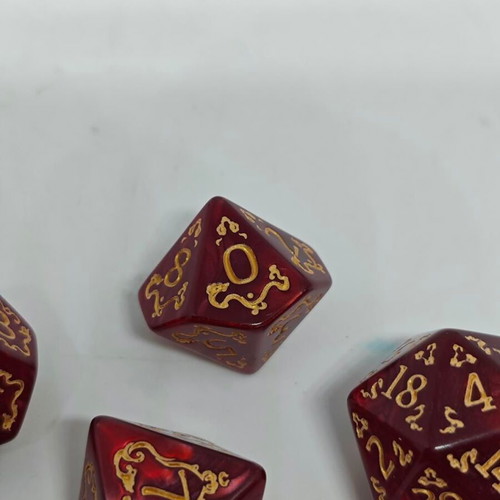 D&D Dragon Pearl Red & Gold Dice Set like new, 7 pieces