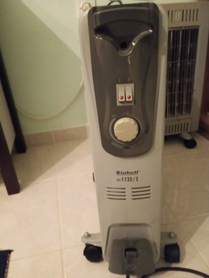 Καλοριφέρ λαδιού Einhell σαν καινούργιο με 11 φέτες 2500 watt