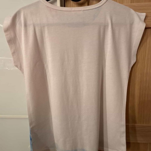 T-shirt multicolor size M like new