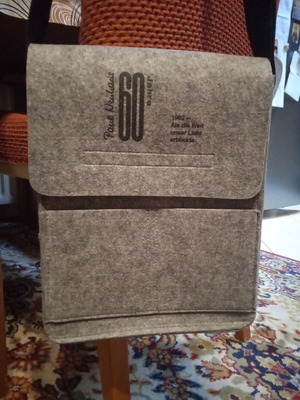 Κρεμαστό τσαντάκι ώμου Paul Neuhaus καινούργιο, μαύρο και γκρι