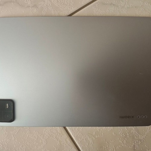 Xiaomi Pad 6 Pro tablet 8/128GB like new with screen protector and cases