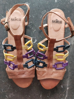 Leather sandals used brown with unique design