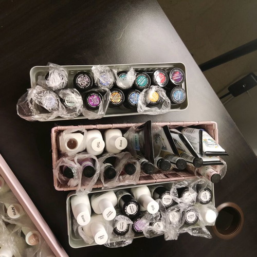 Aloha nail polishes like new