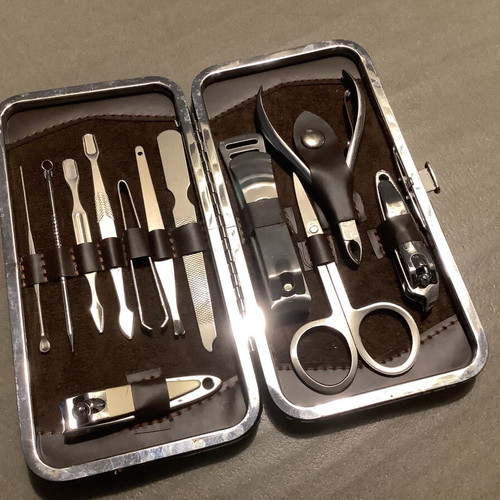 Men's professional nail and face care set like new