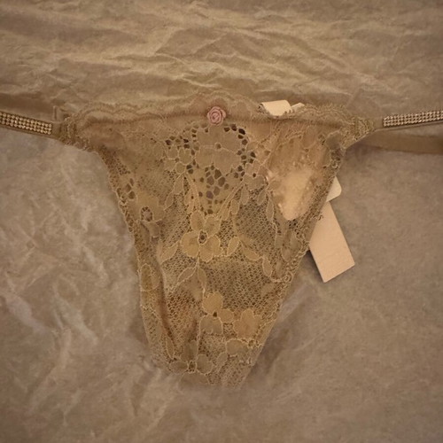 Victoria’s Secret thong brand new, beige