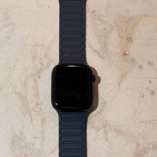 Apple Watch Series 8 45mm used watch
