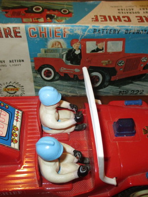 Fire chief jeep Lyra toys used, Greek made, in box