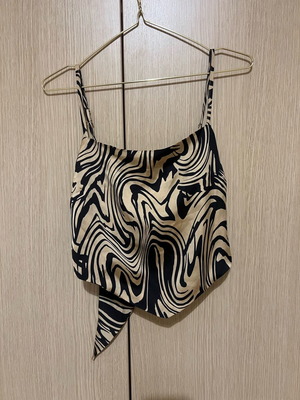 Stradivarius summer top size S like new