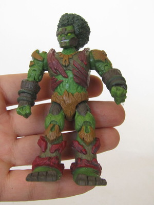 Tasaru Gormiti action figure with color change and joints, 10.6 cm, like new