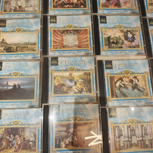 Mozart CD collection used, 32 CDs