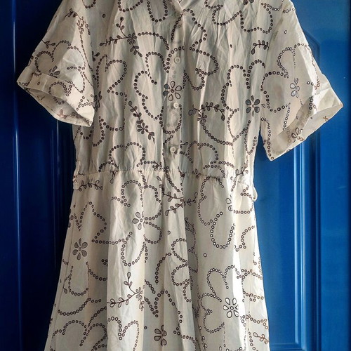 Cotton guipure dress new, short sleeves, beige and brown, size L/XL